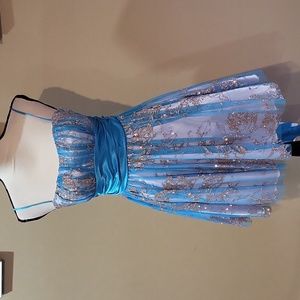 Josh & Jazz Dress 💙